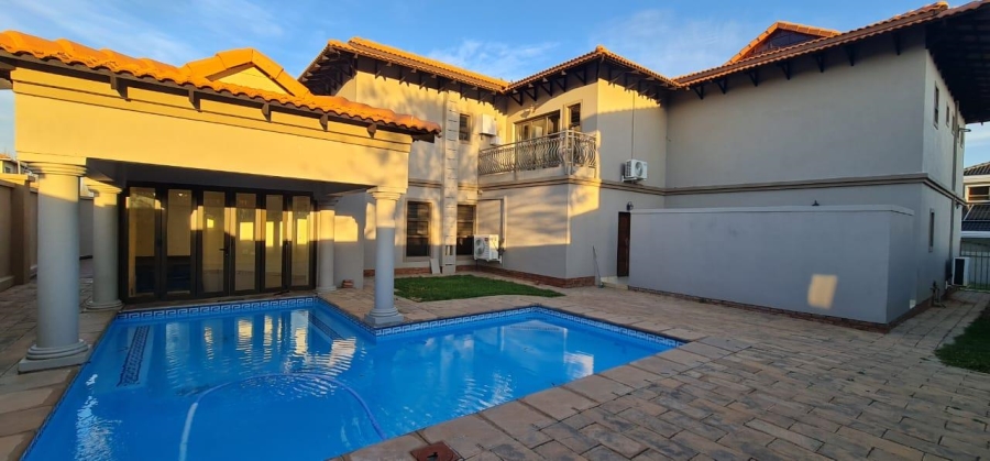 5 Bedroom Property for Sale in Tuscany Ridge North West